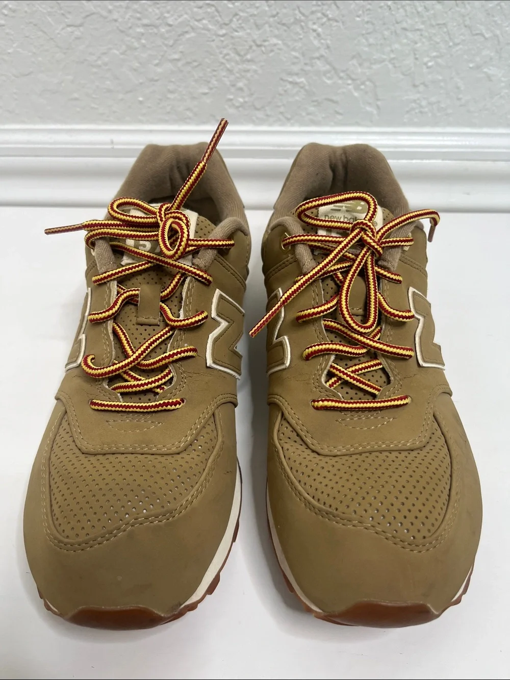 New Balance 574 Men's Outdoor Athletic Sneakers Sz 7